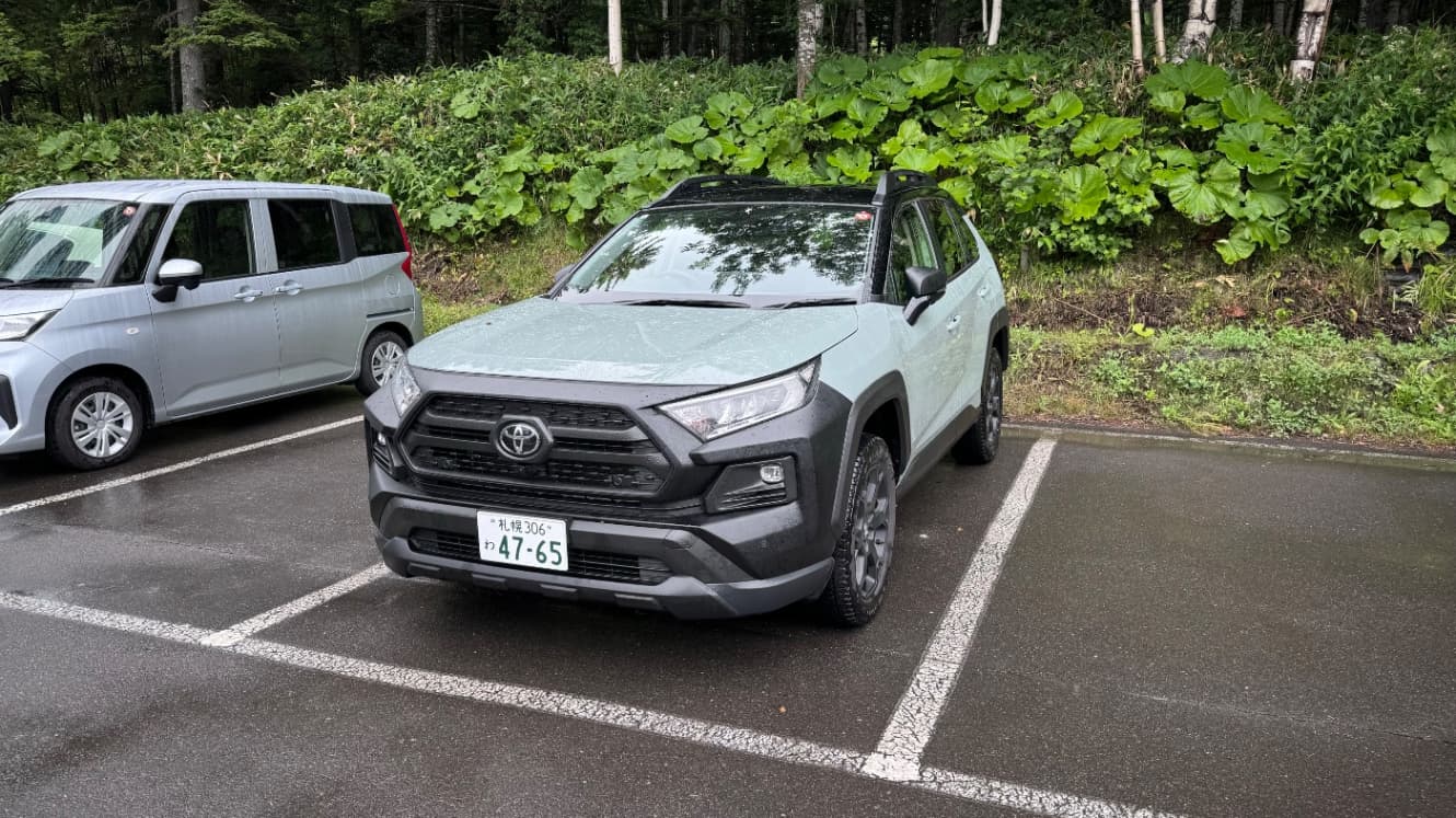 レンタカーのRAV4アドベンチャー