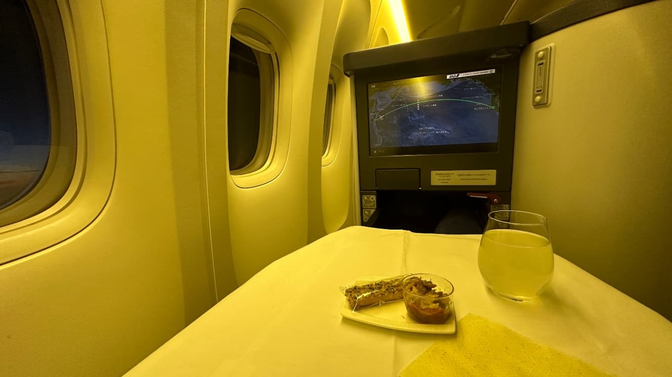 サンフランシスコ便のビジネスクラスの食事