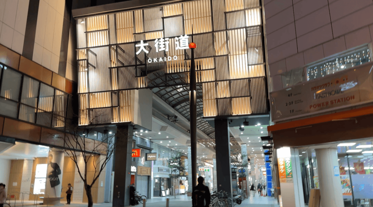 松山空港のANA機体