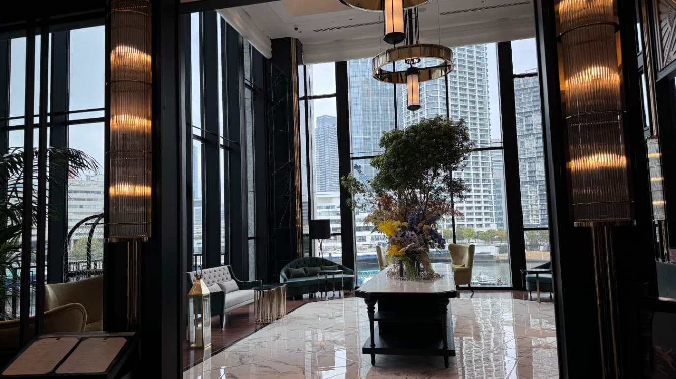 チェックアウト時のHilton横浜のロビー